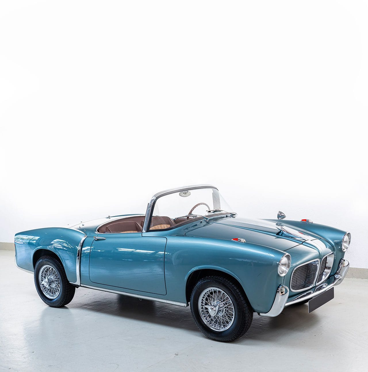 Franciacorta corre la 1000 Miglia su una storica Fiat 1100 TV Spider